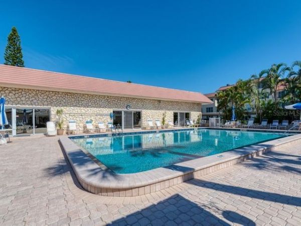 Gorgeous 1 Bedroom Vacation Condo in Longboat Key