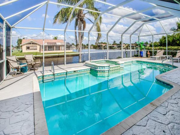 Cape Coral Canal Front Vacation Pool Home 6 Guests