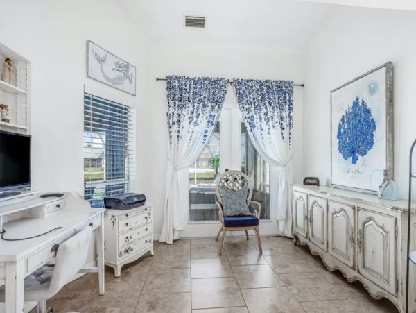 Cape Coral Canal Front Vacation Pool Home 6 Guests