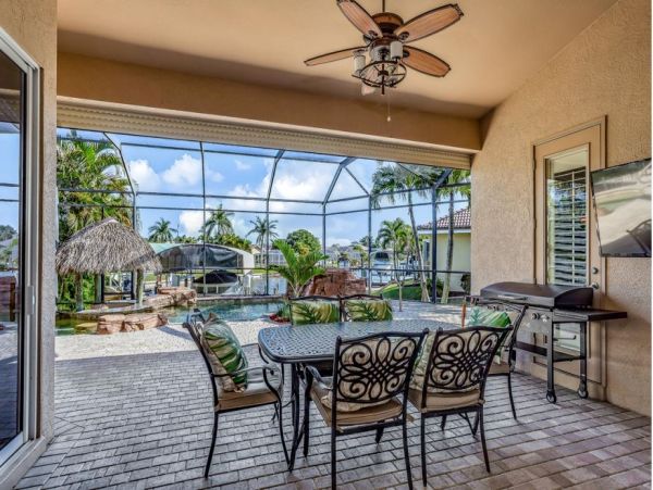 Cape Coral Vacation Home Three Bedrooms With Pool Sleeps 6