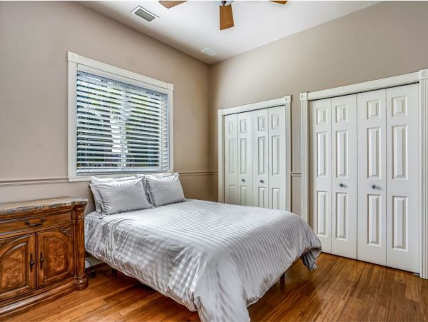 Cape Coral Vacation Home Three Bedrooms With Pool Sleeps 6