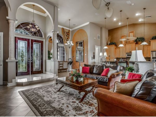 Cape Coral Vacation Home Three Bedrooms With Pool Sleeps 6