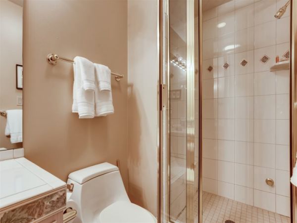 East Vail Golf Course Townhome 5 min walk to Shuttle stop