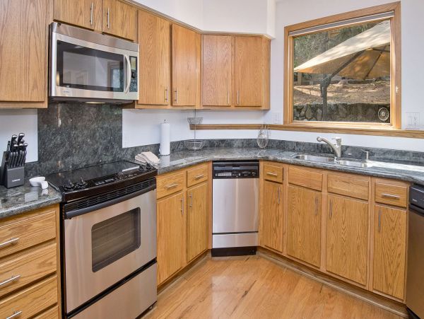 East Vail Golf Course Townhome 5 min walk to shuttle
