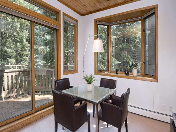East Vail Golf Course Townhome 5 min walk to shuttle