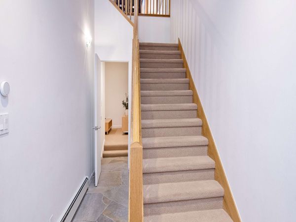 East Vail Golf Course Townhome 5 min walk to shuttle