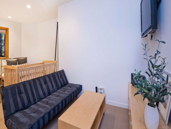 East Vail Golf Course Townhome 5 min walk to shuttle