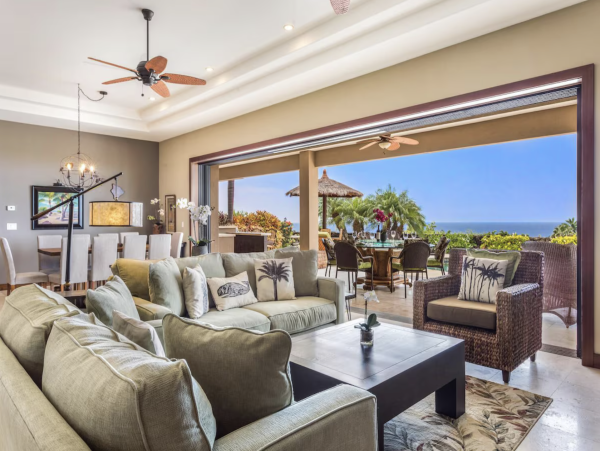 Ocean View 5 bedroom Indoor/Outdoor Living- Ocean View NEW ARRIVAL
