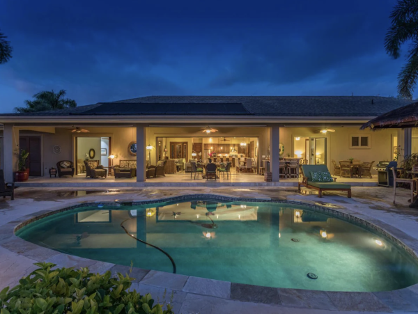 Ocean View 5 bedroom Indoor/Outdoor Living- Ocean View NEW ARRIVAL