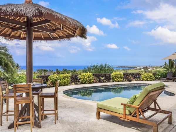 Ocean View 5 bedroom Indoor/Outdoor Living- Ocean View NEW ARRIVAL
