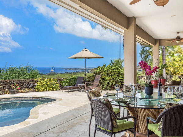 Ocean View 5 bedroom Indoor/Outdoor Living- Ocean View NEW ARRIVAL
