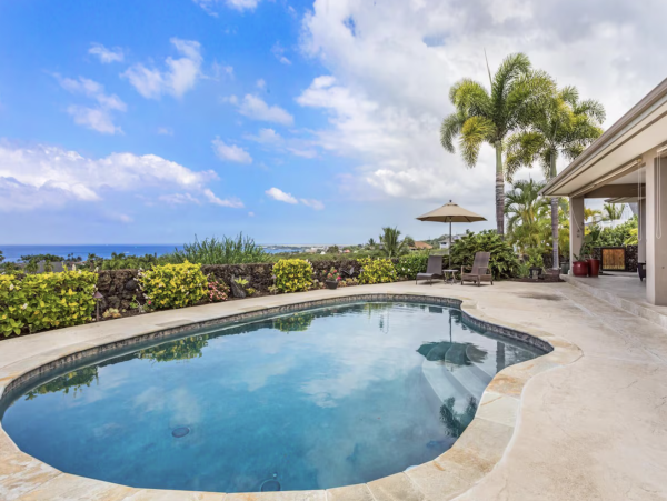 Ocean View 5 bedroom Indoor/Outdoor Living- Ocean View NEW ARRIVAL