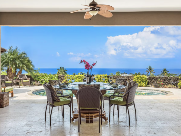 Ocean View 5 bedroom Indoor/Outdoor Living- Ocean View NEW ARRIVAL