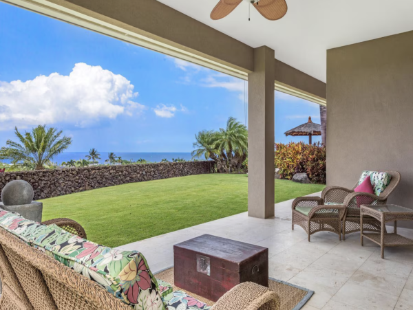 Ocean View 5 bedroom Indoor/Outdoor Living- Ocean View NEW ARRIVAL