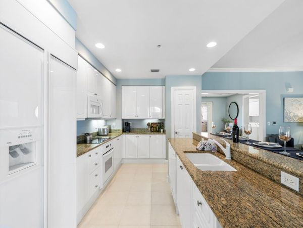 Three Bedroom Vacation Condo in Marco Island Bay Views