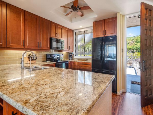 Ocean View 2 bedroom with Golf