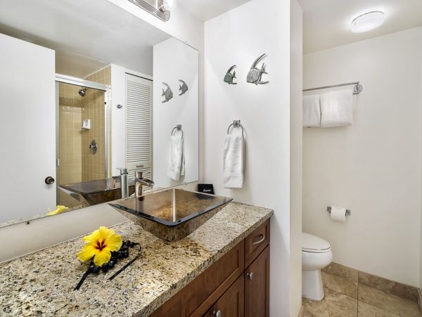 Charming 2 bedroom 2 Bath