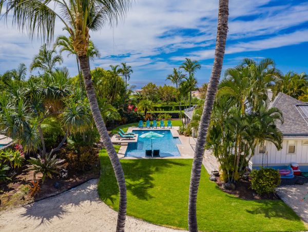Private Estate Home Away From Home