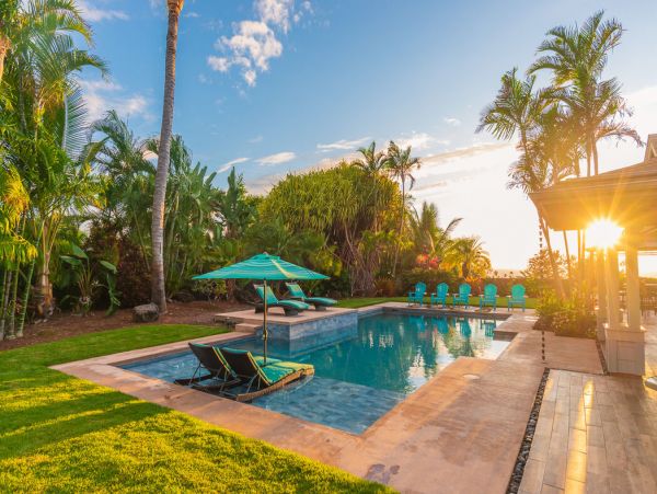 Private Estate Home Away From Home