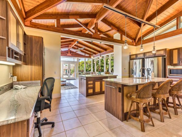 Beautiful Vacation Rental 4 Bedroom in Kailua-Kona