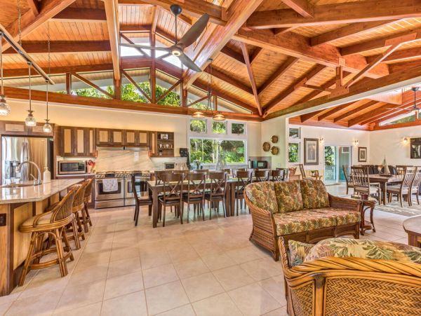 Beautiful Vacation Rental 4 Bedroom in Kailua-Kona