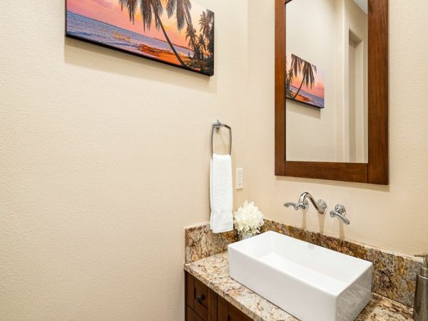 Luxury Vacation Rental in Kailua Kona Three Bedrooms