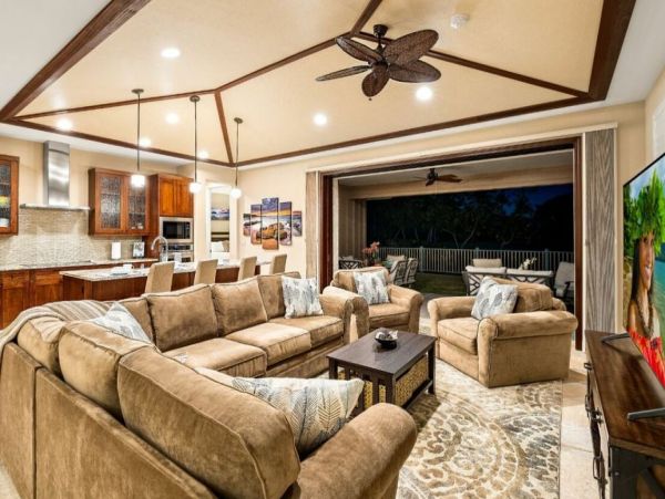 Luxury Vacation Rental in Kailua Kona Three Bedrooms