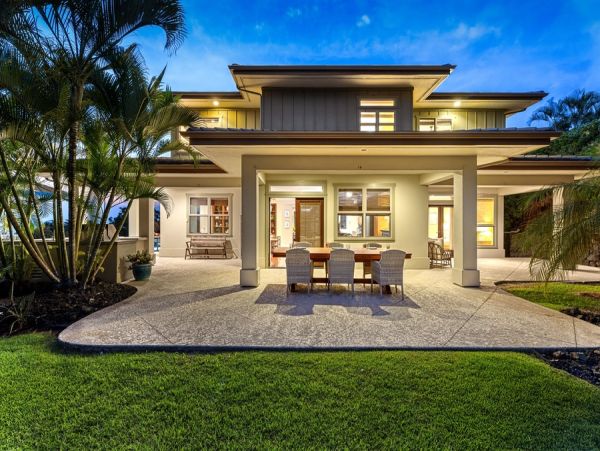 Tropical Luxury Retreat in Kailua Kona: Spacious 4-Bedroom Home with Pool & Stunning Views