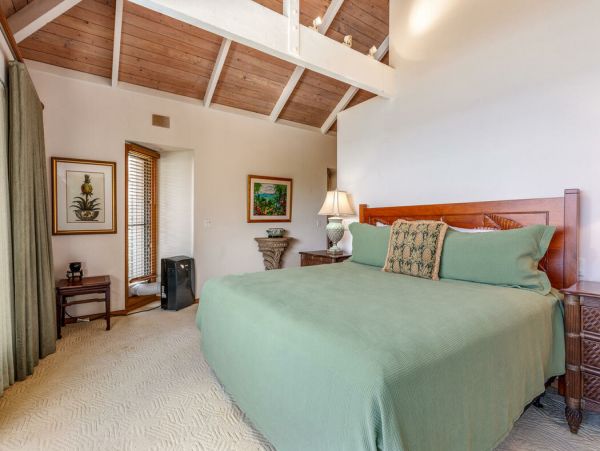 Full Ocean Views with 3 Bedrooms