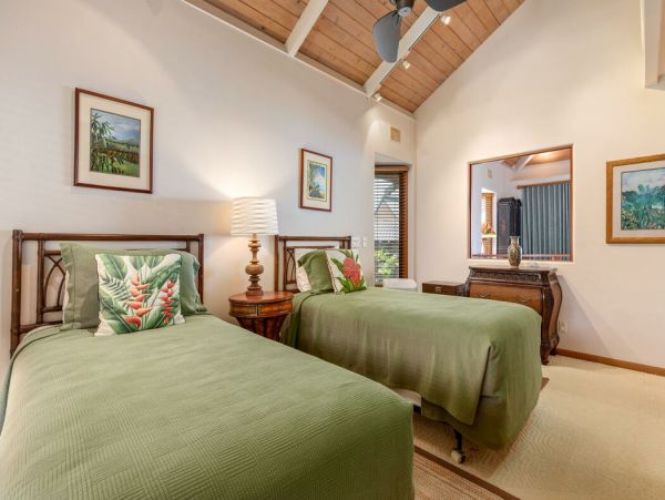 Full Ocean Views with 3 Bedrooms
