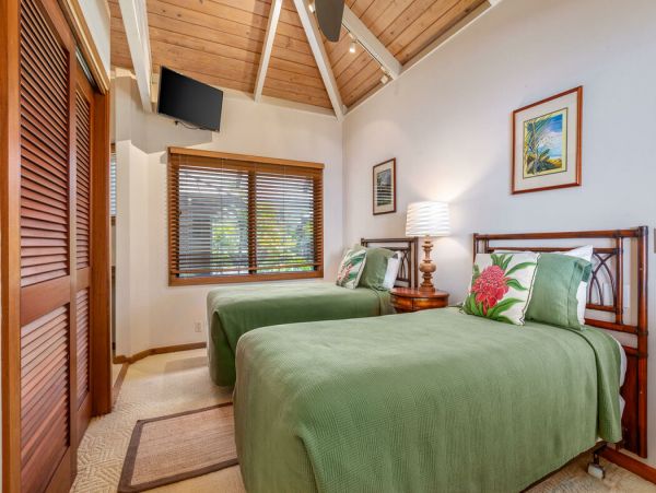 Full Ocean Views with 3 Bedrooms
