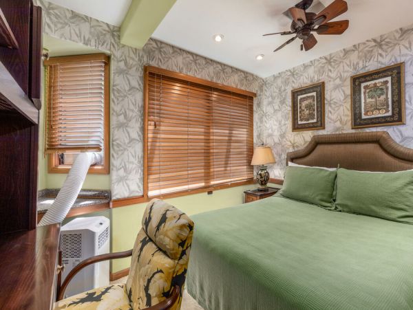Full Ocean Views with 3 Bedrooms