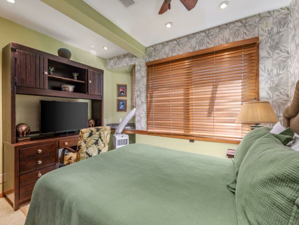 Full Ocean Views with 3 Bedrooms