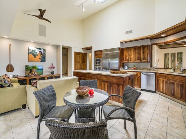 Amazing 3 Bedroom Vacation Estate with Great Views