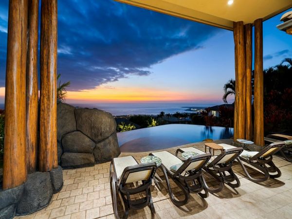 Luxurious Kailua Kona Retreat with Infinity Pool and Ocean Views