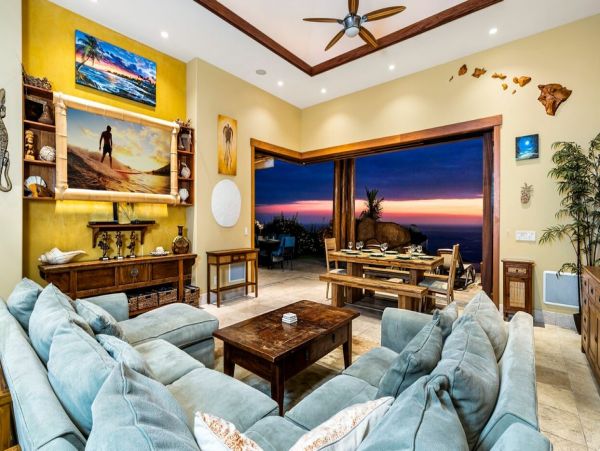 Luxurious Kailua Kona Retreat with Infinity Pool and Ocean Views