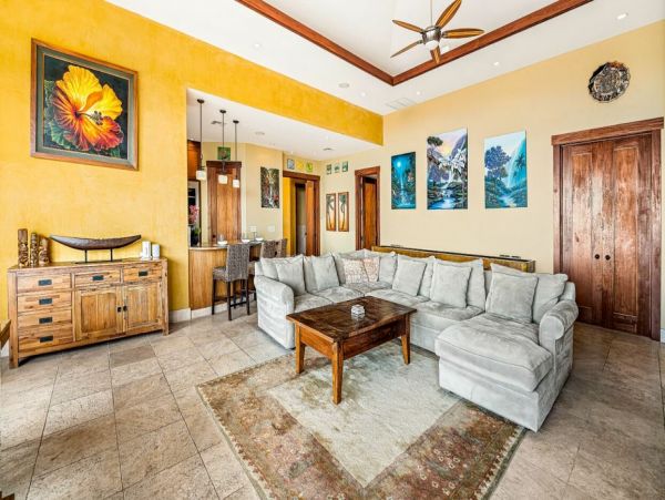 Luxurious Kailua Kona Retreat with Infinity Pool and Ocean Views