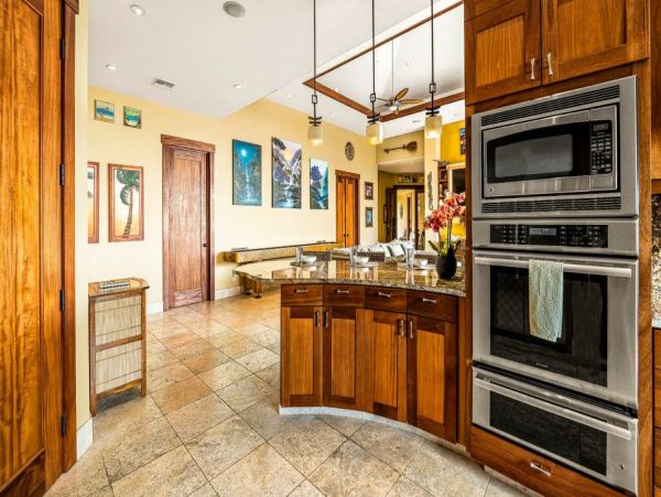 Luxurious Kailua Kona Retreat with Infinity Pool and Ocean Views