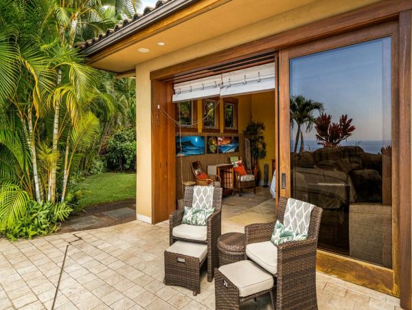 Luxurious Kailua Kona Retreat with Infinity Pool and Ocean Views