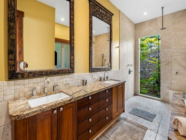 Luxurious Kailua Kona Retreat with Infinity Pool and Ocean Views