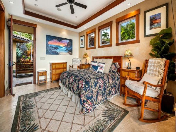 Luxurious Kailua Kona Retreat with Infinity Pool and Ocean Views