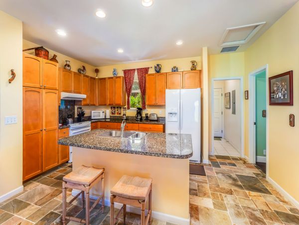 Luxury Vacation Rental with 3 Bedrooms in Kailua Kona