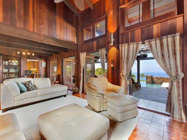 Kona Hawaiian Home with panoramic ocean view