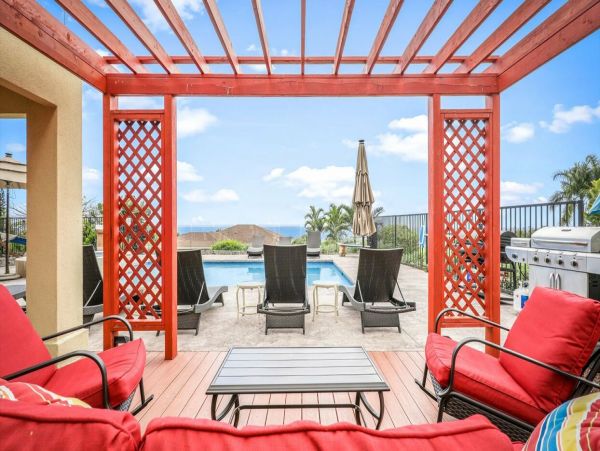 Big Island Vacation Rental Kona - Luxury Home with Pool, Rooftop Deck & Ocean Views