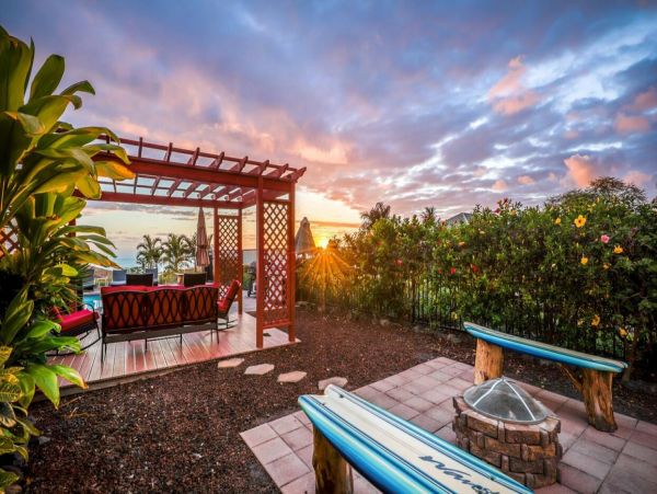 Big Island Vacation Rental Kona - Luxury Home with Pool, Rooftop Deck & Ocean Views