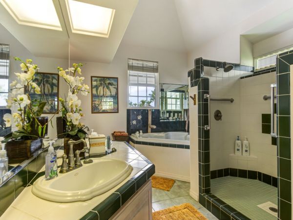 Only 150 Ft From The Beach Pure Luxury