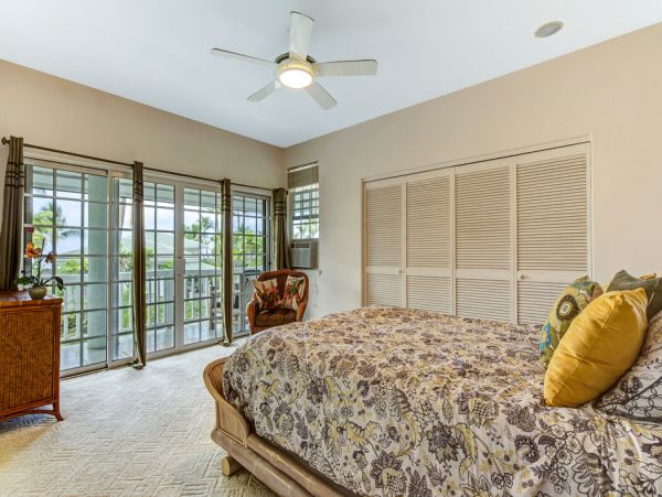 Only 150 Ft From The Beach Pure Luxury