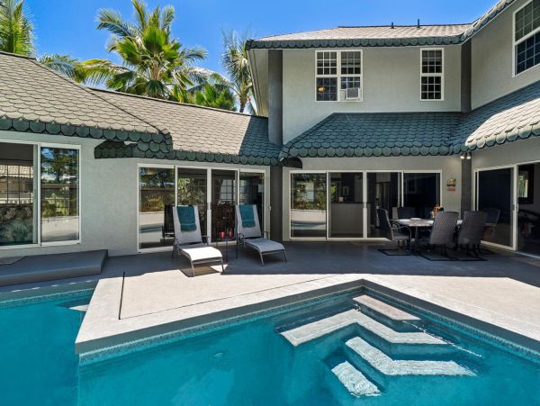 Only 150 Ft From The Beach Pure Luxury