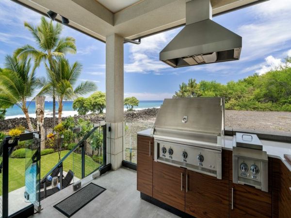 Gorgeous Kailua-Kona Vacation Home with Private Pool & Views