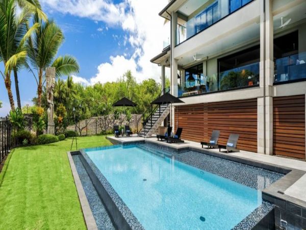 Gorgeous Kailua-Kona Vacation Home with Private Pool & Views